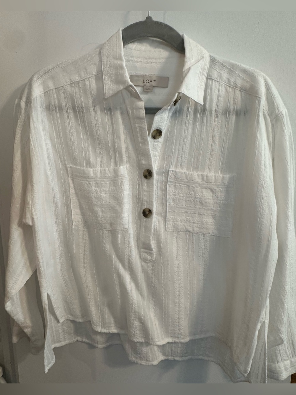 LOFT Lace Textured Blouse in size XXS
